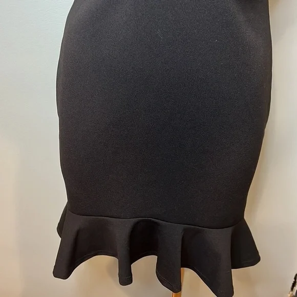 Women’s Black Dress - Picture 4 of 11